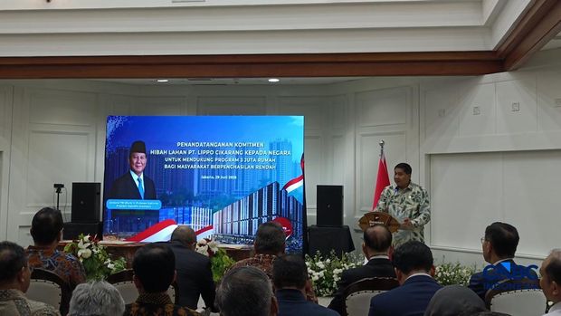Menteri Perumahan dan Kawasan Permukiman (PKP) Maruarar Sirait kata Maruarar dalam acara Penandatanganan Komitmen Hibah Lahan PT Lippo Cikarang Tbk Kepada Negara di Wisma Danantara, Jakarta, Senin (29/6/2026). (CNBC Indonesia/Martyasari Rizky)