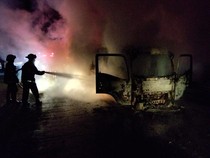 Minibus Bawa 9 Penumpang Ludes Terbakar di Tol Sragen
