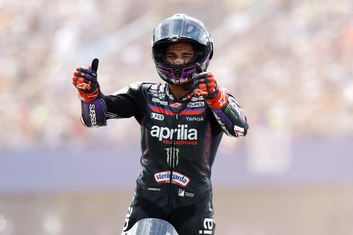 Spains Jorge Martin reacts on his Aprilia after the MotoGP race during the 95th edition of the Dutch Motorcycle Grand Prix at the TT Circuit Assen, in Assen, on June 28, 2026. (Photo by Vincent Jannink / ANP / AFP) / Netherlands OUT