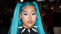 Anak Kanye West Banyak Tindik di Usia 13 Tahun, Dokter Peringatkan Risikonya
