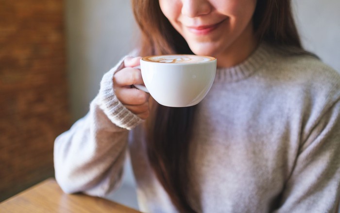 Orang yang Minum Kopi di Pagi Hari Cenderung Lebih Bahagia Menurut Penelitian