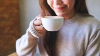 Tak Hanya Bikin Melek, Minum Kopi Dikaitkan dengan Lemak Tubuh Lebih Rendah
