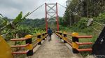 Penampakan Jembatan Gantung Rp 5 M yang Ditutup Kepala Desa di Ciamis