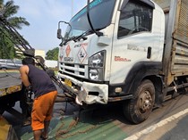 Penampakan Truk Kecelakaan Maut di Lampu Merah Bekasi