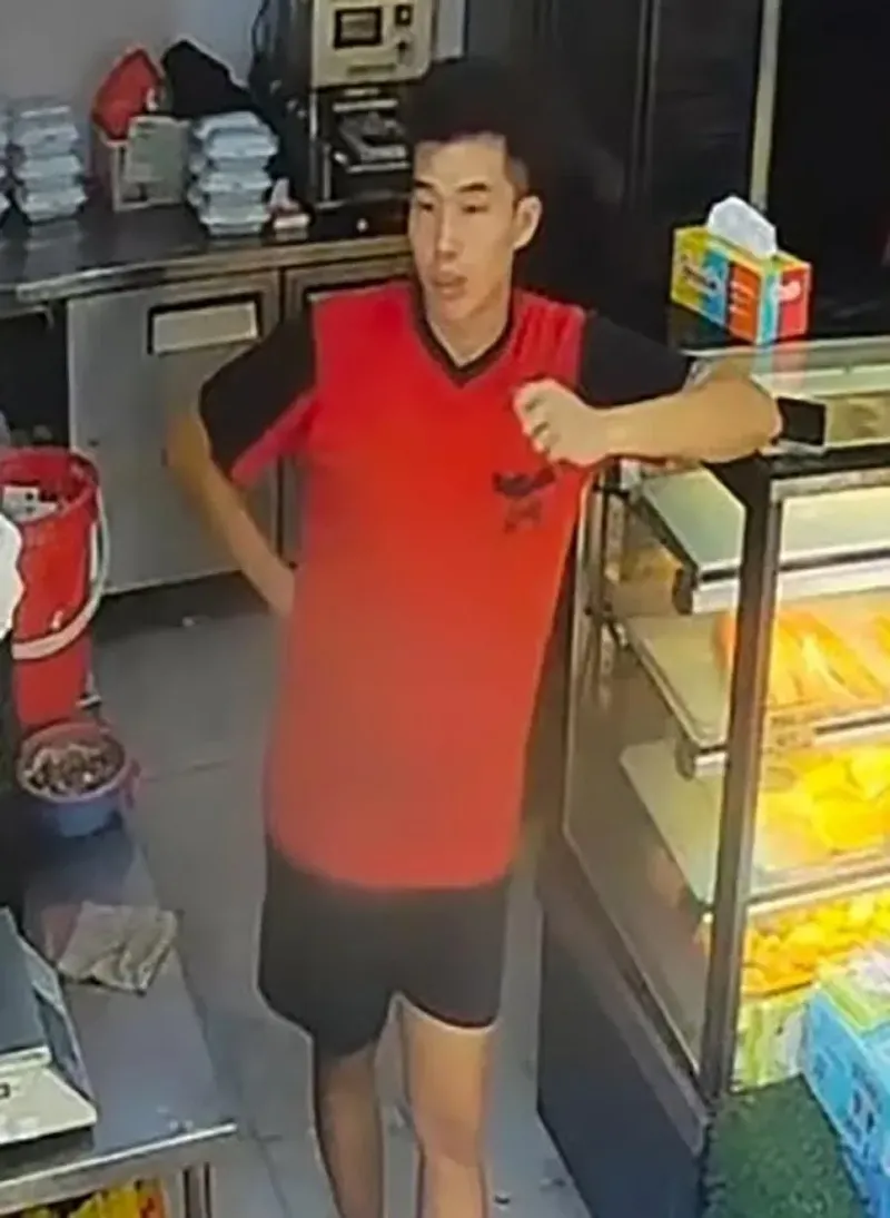 Pencuri di lapak durian Pencuri di lapak durian