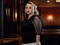 Ria Resty Fauzy Rayakan 40 Tahun Berkarya Lewat Konser-Rilis Lagu Baru
