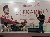 Ratusan Gen Z Padati Bedah Buku Marhaenisme Bareng Rocky Gerung di Magetan