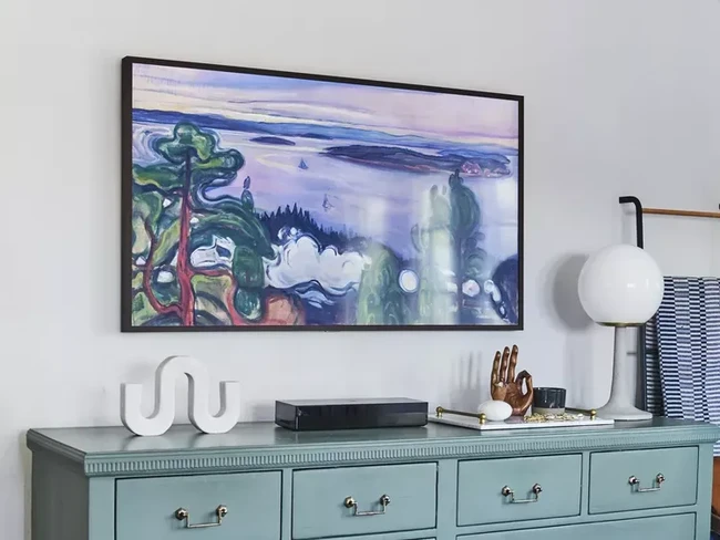 5 Ide Posisi TV di Kamar agar Nyaman Ditonton dari Tempat Tidur