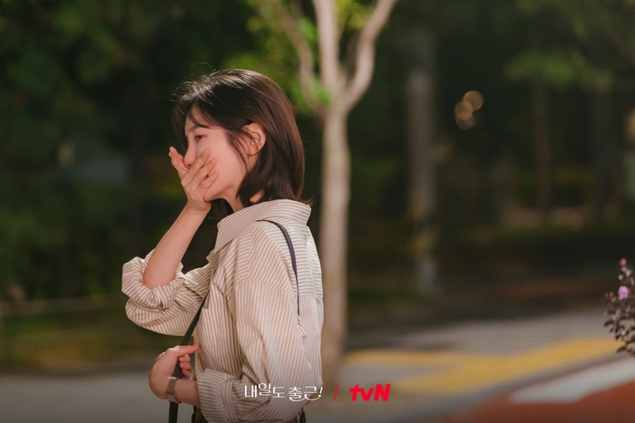 Adegan dalam drama Korea tvN See You at Work Tomorrow!