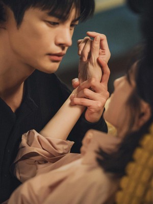 Chemistry Klop Seo In Guk-Park Ji Hyun di See You at Work Tomorrow!