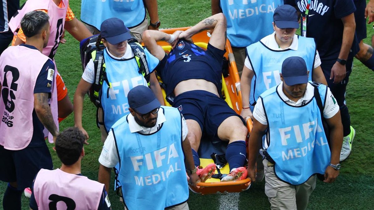 SOCCER-WORLDCUP-URY-ESP/