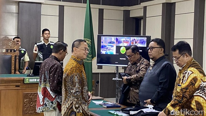 Suasana sidang Bupati Pati Sudewo di Pengadilan Tipikor Semarang, Kecamatan Semarang Barat, Kota Semarang, Senin (29/6/2026).