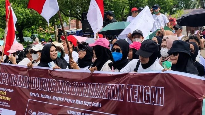 Aksi dukung MBG di Palangka Raya.