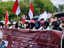 Puluhan Warga Kalteng Gelar Aksi Dukung MBG, Gubernur Ajak Kawal Program
