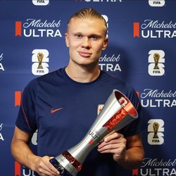 Erling Haaland Beli Naskah Langka Norwegia, Disumbangkan ke Perpustakaan