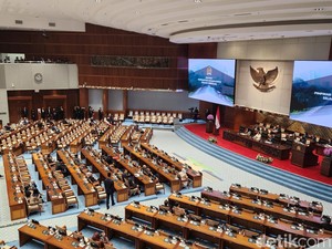 Pemerintah & DPR Sepakat RUU Ketenagakerjaan Lanjut ke Sidang Paripurna