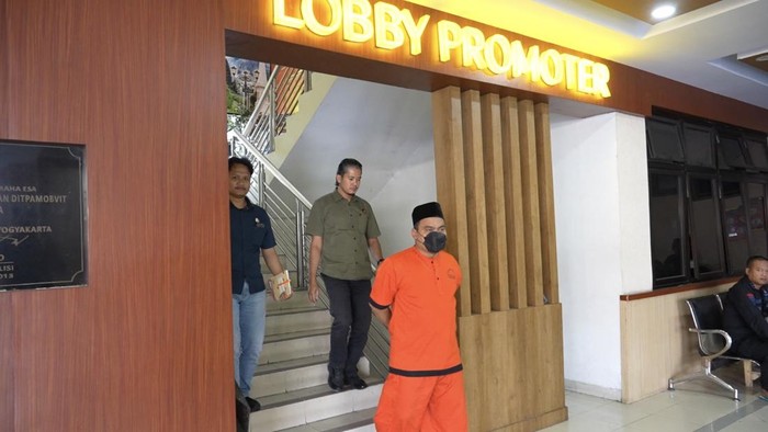 Eks Lurah Condongcatur Sleman Reno Candra Sangaji tersangka korupsi tanah khas desa.