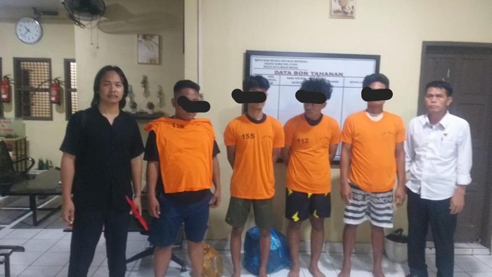 Foto: para tersangka yang melakukan pengrusakan saat diamankan (dok. BNN Deli Serdang)