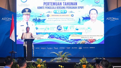 Gubernur NTB Lalu Muhamad Iqbal saat membuka pertemuan tahunan Komite Pengelola Bersama Perikanan (KPBP) ke-1 di Mataram, Selasa (30/6/2026). (Foto: Pemprov NTB)