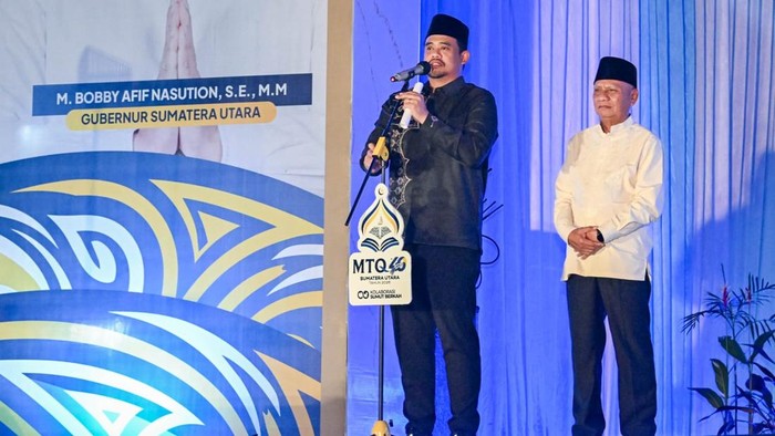 Gubsu Bobby Nasution dan Wagubsu Surya di penutupan MTQ ke-40 tingkat Provinsi Sumut (Dok. Diskominfo Sumut)