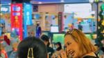 Heboh! Pinkan Mambo Review Jajanan Sebelum Resepsi Pernikahan di Mall