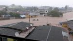Hujan Deras Picu Banjir Parah hingga Atap Rumah di Ghana