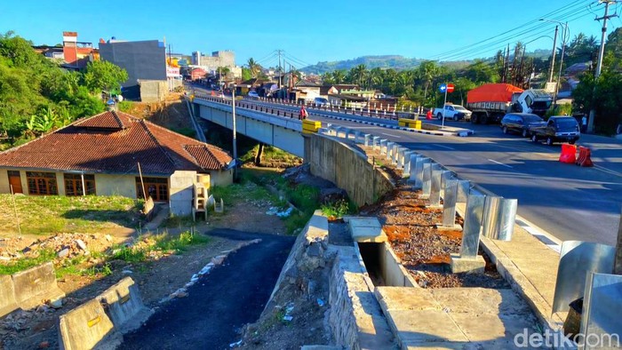 Jembatan Cipamuruyan