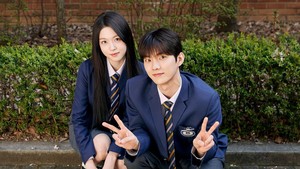 Buat kamu yang suka banget dengan cerita remaja bertabur bintang dan elemen time slip, drakor My Idol, My Debut cocok buat kamu deh! (Foto: dok. MBC+)