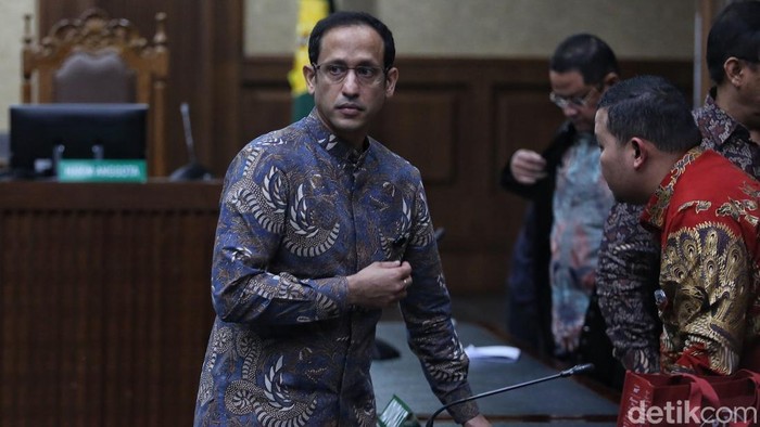 Mantan Menteri Pendidikan, Kebudayaan, Riset, dan Teknologi, Nadiem Makarim, mengikuti sidang pembacaan putusan di Pengadilan Tindak Pidana Korupsi Jakarta Pusat, Selasa (30/6/2026). Majelis hakim menyatakan Nadiem terbukti bersalah dalam perkara kor