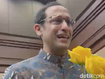 Video Tangis Nadiem Jelang Sidang Vonis Kasus Chromebook Hari Ini