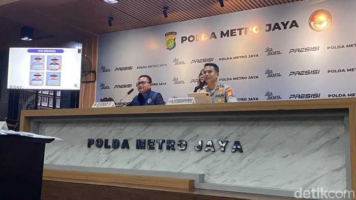 Polda Metro Jaya membongkar judi online 1xBet jaringan internasional dan menangkap empat tersangka, Selasa (30/6/2026).