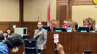 Berkas Putusan Nadiem Makarim Lebih dari 1.146 Halaman