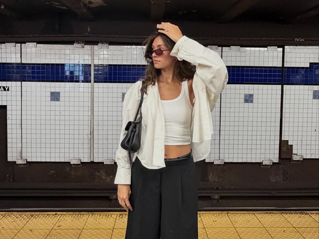 Sophia Havertz setia mendukung Kai setiap kali Jerman berlaga. Termasuk ketika Jerman melawan Paraguay di mana Kai sempat menyumbangkan sebuah gol di adu penalti. (Foto: Instagram/sophiaaemelia)