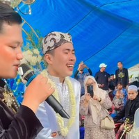Kisah Haru di Balik Viral Tangis Histeris Pengantin Pria yang Bikin MC Kaget