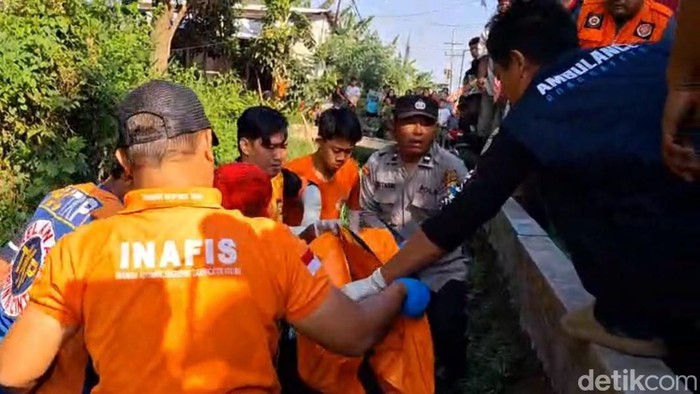 Supeltas ditemukan tewas di parit Mojokerto