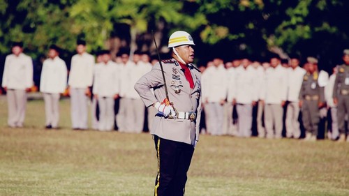 AKBP Moch Dwi Ramadhanto pimpin Upacara Peringatan Hari Bhayangkara ke-80 di Lapangan Puputan Margarana Niti Mandala, Renon, Denpasar, Rabu (1/7/2026). (Dok. Polda Bali)