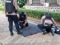 Benda Diduga Mortir Ditemukan di Anjungan TMII, Gegana Evakuasi