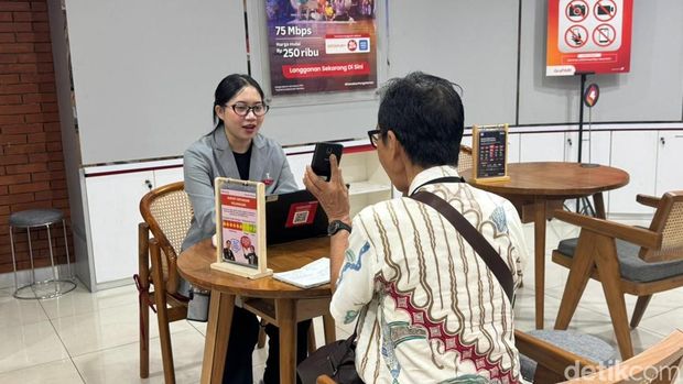 Daftar SIM Card Scan Wajah Resmi Diterapkan, Begini Suasana di Lapangan Daftar SIM Card Scan Wajah Resmi Diterapkan, Begini Suasana di Lapangan