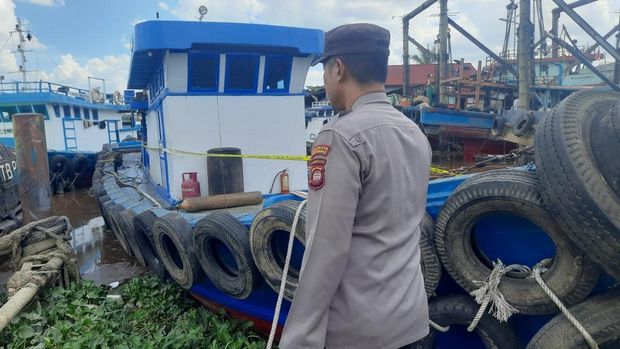 Dok kapal di Pontianak Utara meledak dan menewaskan satu pekerja. (Istimewa) Dok kapal di Pontianak Utara meledak dan menewaskan satu pekerja. (Istimewa)