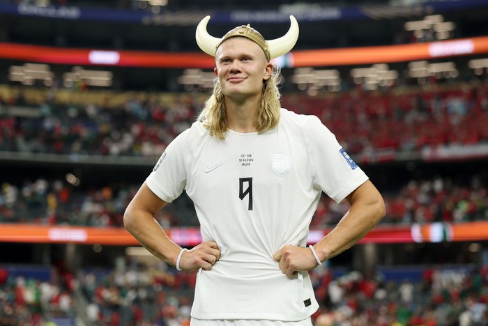 ARLINGTON, TEXAS - JUNE 30: Erling Haaland #9 of Norway celebrates after the 2-1 win during the FIFA World Cup 2026 Round Of 32 match between Cote dIvoire and Norway at Dallas Stadium on June 30, 2026 in Arlington, Texas. (Photo by Julian Finney - F