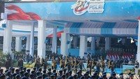 Dalam amanatnya, Prabowo menilai kerja sama antarlembaga telah memungkinkan jutaan masyarakat menjalankan aktivitas, bepergian, dan berkumpul bersama keluarga dengan rasa aman selama momentum hari-hari besar.