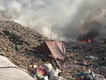 BNPB Ungkap Angin Kencang Jadi Kendala Pemadaman Api di TPA Jatiwaringin