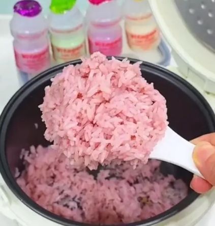 Masak nasi pakai probiotik Nyeleneh! Eksperimen Masak Nasi Pakai Minuman Probiotik