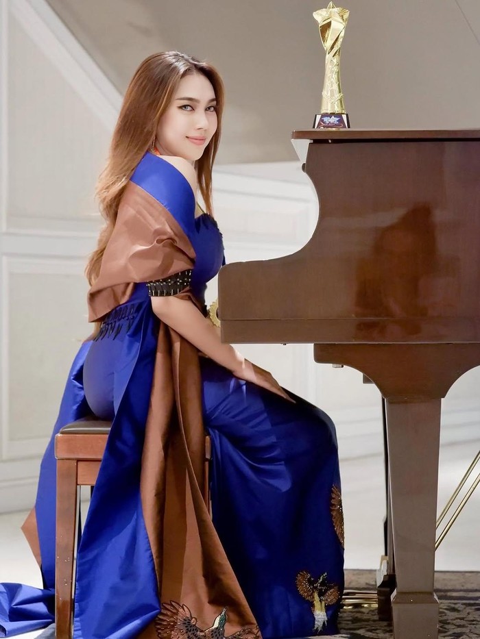 Meidra Aljuwi Shaputri dalam media sosial miliknya.