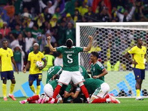 Hasil Piala Dunia 2026: Meksiko Lolos 16 Besar Usai Bantai Ekuador 2-0
