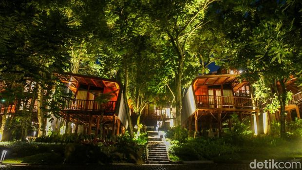 Rumah pohon di Mercure Cibadak Sukabumi Resort