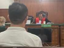 Samuel Terdakwa Pengusiran Nenek Elina Divonis 3 Tahun 10 Bulan Bui