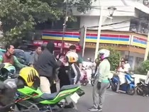 Viral Pemotor di Jaksel Pukuli Pasutri di Jalanan, Polisi Selidiki