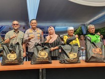 HUT Bhayangkara, Polda Sumsel dan Bulog Salurkan 18,5 Ton Beras untuk Warga