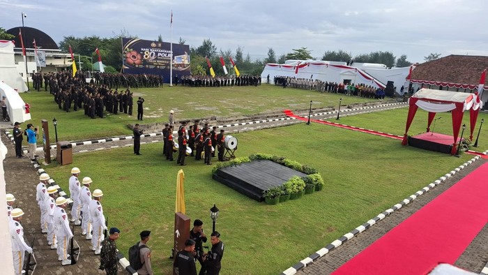 Polda Bengkulu menggelar peringatan HUT Bhayangkara di Benteng Marlborough